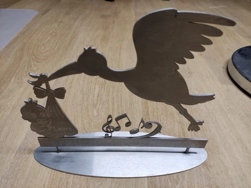 Storch Babygeschenk Geburt personalisiert Name: LAURA Metall