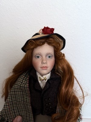 World Gallery Maureen O'Hara Annie Moore 18in Artist Doll Ltd Ed w/ Trunk & Pie