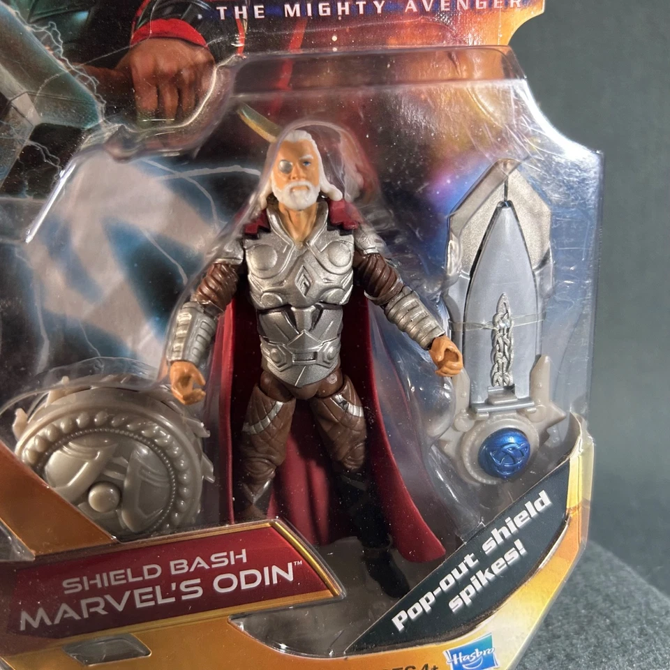Marvel Universe Studios Thor el Poderoso Vengador Escudo Bash Odin 3,75 pulgadas Foto 2 de 4