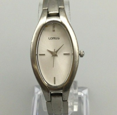 Montre Femme Lorus - Ton Argenté, étanchéité 10 M - Occasion
