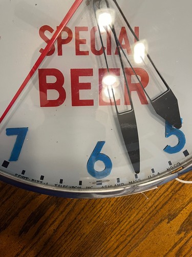 Vintage 1950s Made In USA Fort Pitt Special Beer Advertising Clock Lighted Works - Picture 2 of 19