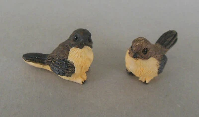 DEKOPROJEKT Vogel 2 Vögel Vogelpaar 1,5 cm hoch klein Krippenzubehör Krippentiere