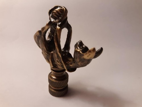 Detailed KITTY CAT & YARN LAMP FINIAL for old antique shade or lampshade - Picture 3 of 3