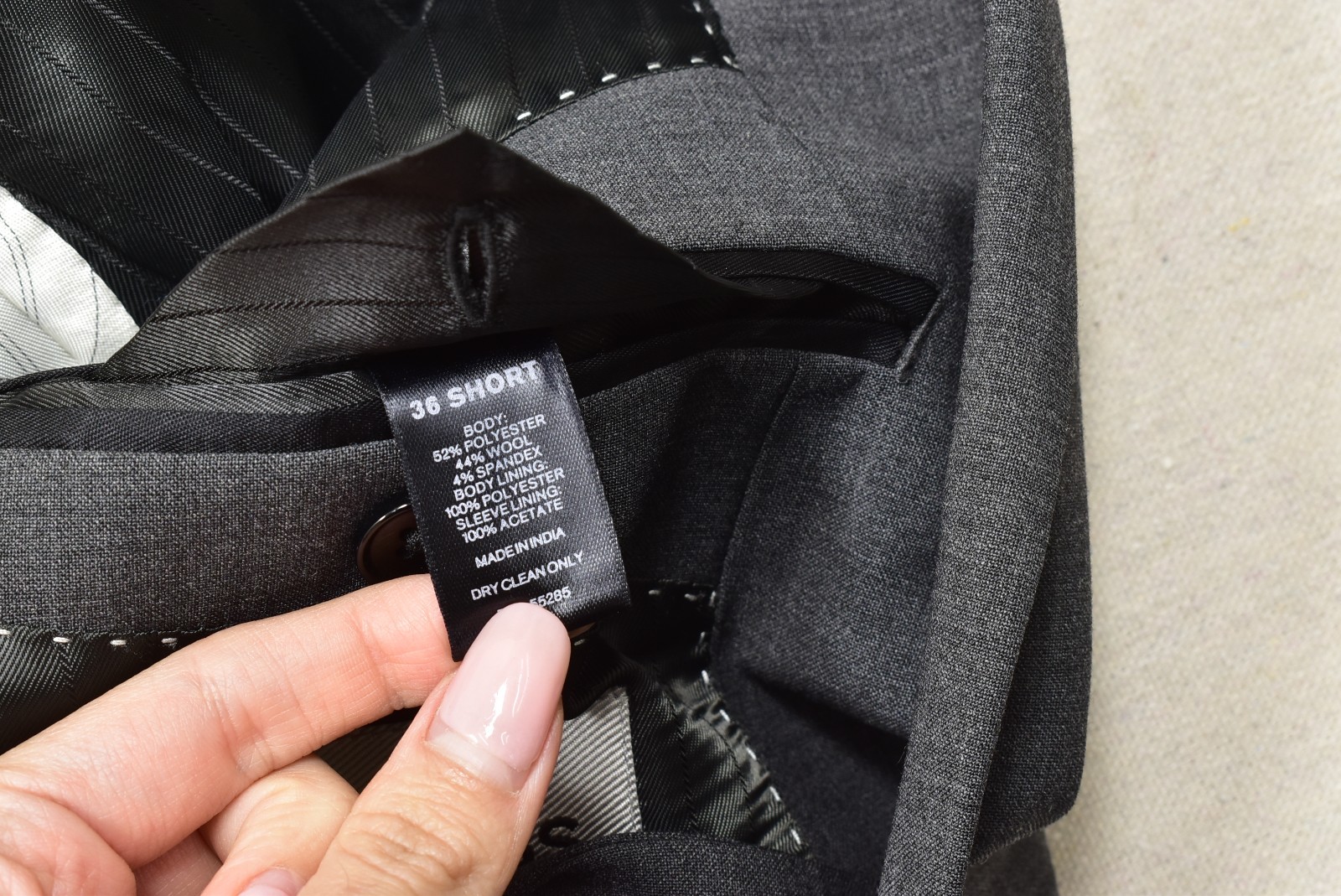 EXPRESS Men's Two Button Blazer Gray Regular Size… - image 7