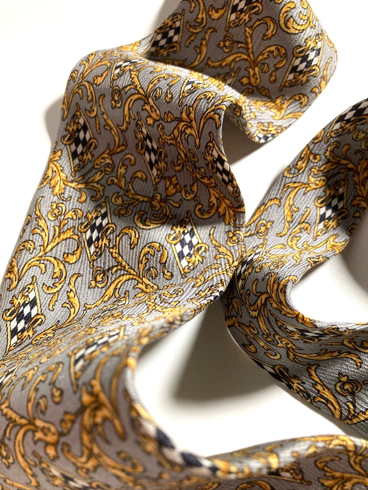 GIANNI VERSACE Vintage '90s Baroque Acanthus Tie Grids Art Nouveau Italy Gray - product detail image 18