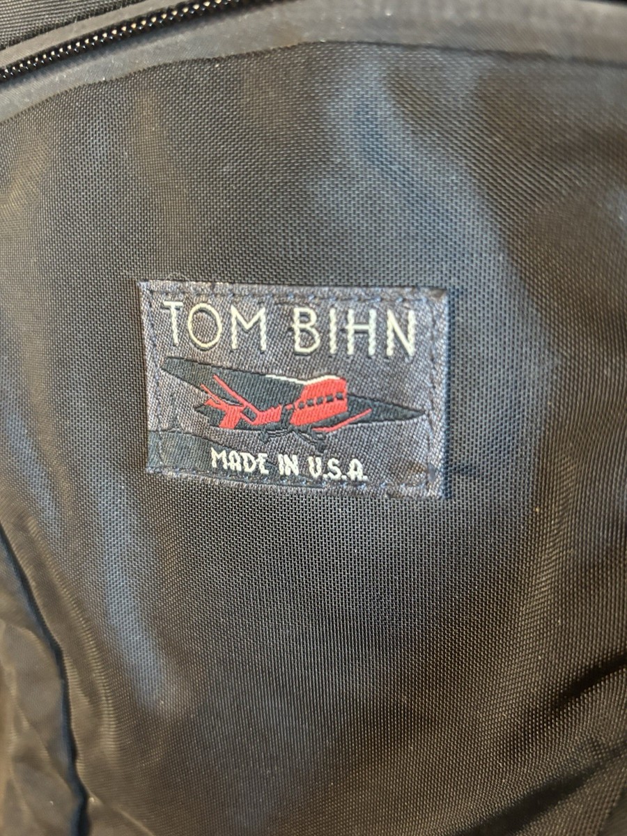 Tom Bihn Synapse 25 Black View 2
