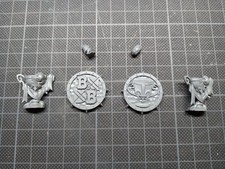 Bretonnian Blood Bowl Brionne Barons Team Ornate/Blessed ball Coins Marker L119