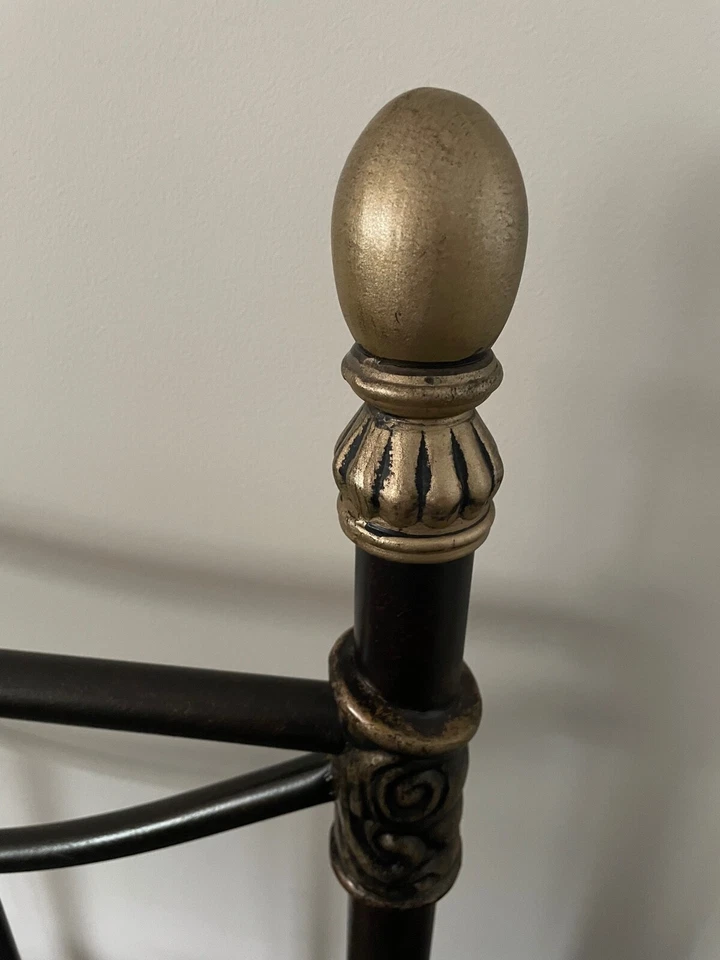 Metal King Headboard & Bedframe - Image 3 of 3