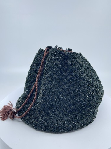 Borsa tote bag in maglia intrecciata a mano coulisse verde nero marrone colore oro accento - Foto 15 di 23