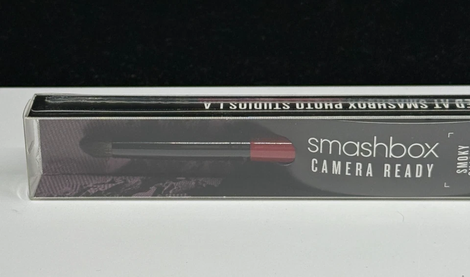 Smashbox Smoky Shadow Brush NEW IN BOX - Image 2 of 4