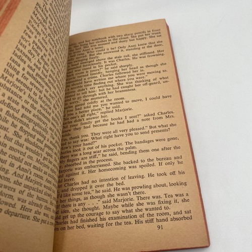A Family Romance by Elizabeth Pollet 1952 Signet Paperback - Taboo Horror - Picture 10 of 10