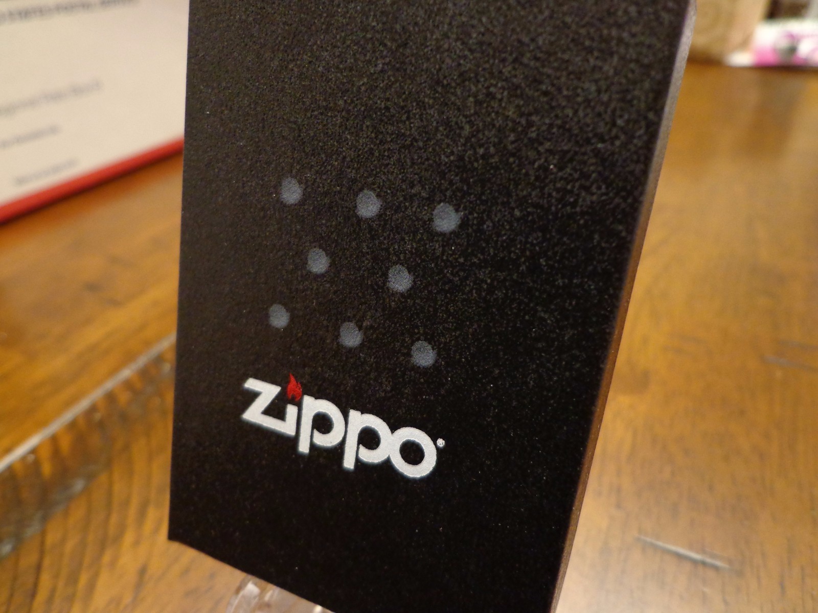BIG BUCK IN WOODS DEER REALTREE ZIPPO LIGHTER MINT IN BOX