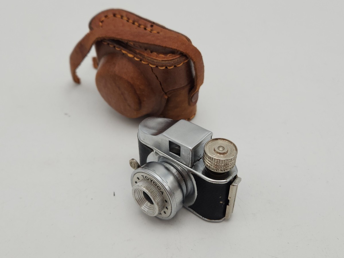 Toyoca 16 Subminiature 16mm Mini Miniature Camera w/ Case - Japan
