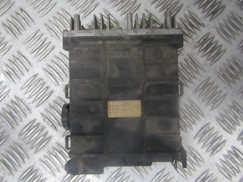 893907404m Motormanagement, Steuergerät, ECU  0261200234 Volkswa DE304121-91