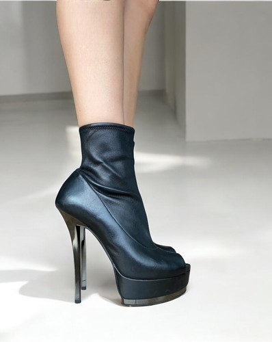 GUCCI Black Lamb Leather Peep Toe Platform Ankle Boots, Size 37 - Picture 7 of 17