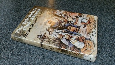 			The Ink-Bottle Club Abroad, Sarah Stafford Smith, Douglas Phillip		