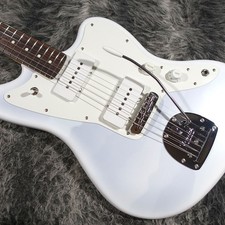 Fender Made in Japan Hybrid II 2026 Jazzmaster E-Gitarre Misty Satin Blue