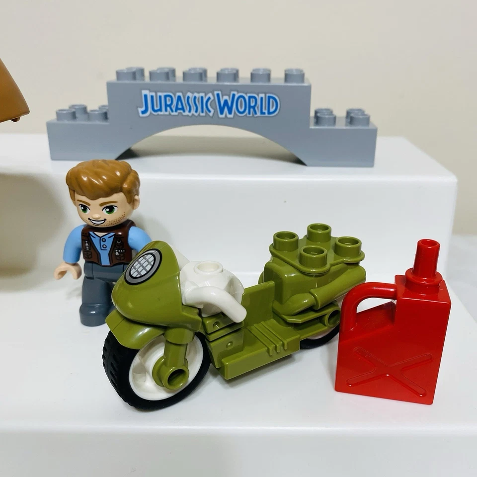 LEGO DUPLO Jurassic World Juego de Repuesto - Owen, Dinosaurio y Motocicleta Foto 3 de 4