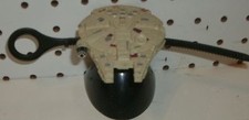 STAR WARS - MILLENIUM FALCON - WITH STAND PULLER - 4 INCHES LONG