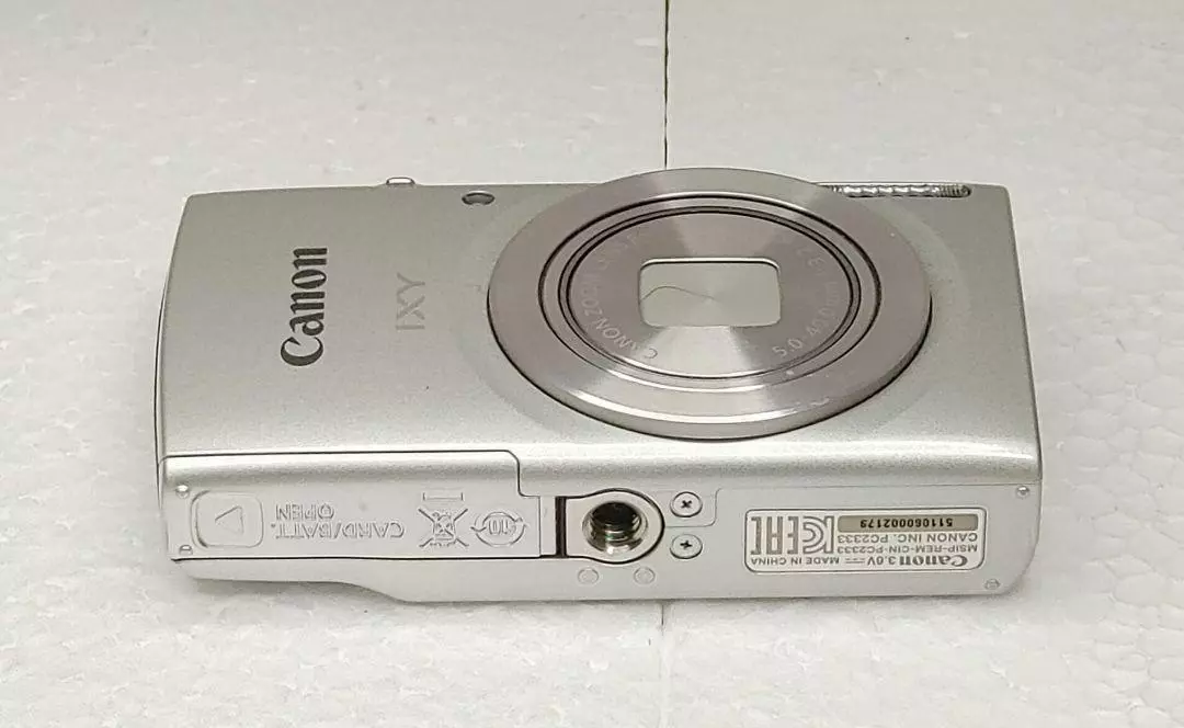 Canon IXY200 Compact Digital Camera Optical 8X Zoom Silver Tested