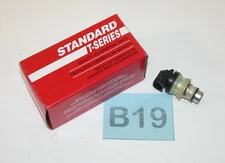 NEW SMP Standard Motor Products TH-198T TH198T Throttle Position Sensor