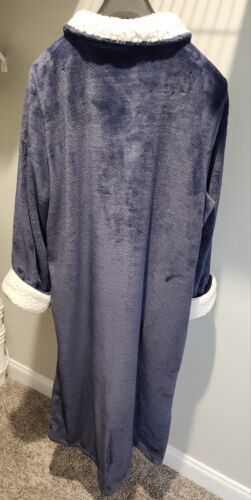 LL Bean Women's Winter Plush Robe Full Zip Dark Blue, Petite Large, Cozy Comfort - Picture 2 of 17