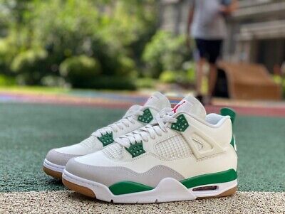 Size 13 - Jordan 4 Retro SP x Nike SB Mid Pine Green for Size 13 - Jordan 4 Retro SP x Nike SB Mid Pine Green for