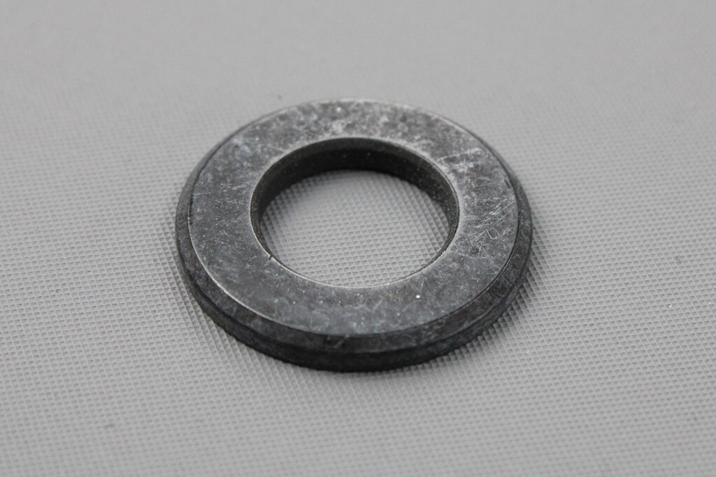 Wht005676 Genuine VW Audi Skoda SEAT Cylinder head bolt washer 12.5x24x2.5 (x1 ...