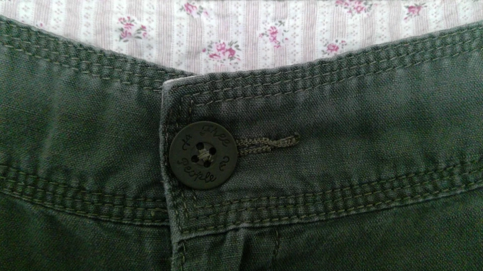 Pantalones cortos de mujer de lino/algodón verde militar de Free People talla 8 Foto 4 de 4