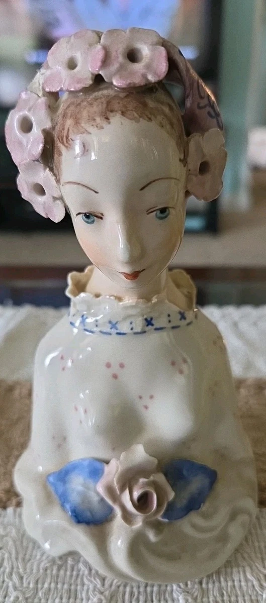Victorian Porcelain Figurine In Antique Ceramic & Porcelain