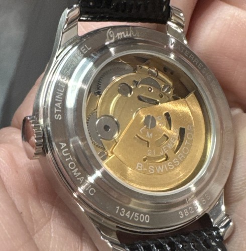 New!! Men’s Omikron Switzerland Silver W/ Yellow Gold Black Automatic Watch - Picture 7 of 7