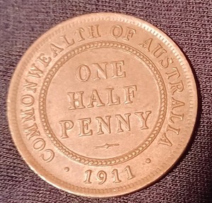 1911 Australia Half Penny Commonwealth KGV Brown almost Uncirculated