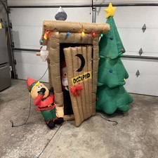Gemmy Santa & Elf In Outhouse Deluxe Airblown...