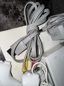 Nintendo Wii Complete system, everything in picture.