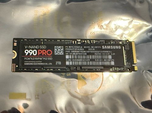 Samsung 990 PRO 2TB NVMe PCIe 4.0 M.2 2280 (MZ-V9P2T0B/AM) Internal SSD
