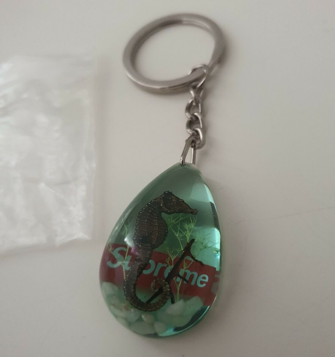 FW16 Supreme Seahorse keychain keyring small box logo Rare FW16 Supreme Seahorse keychain keyring small box logo Rare