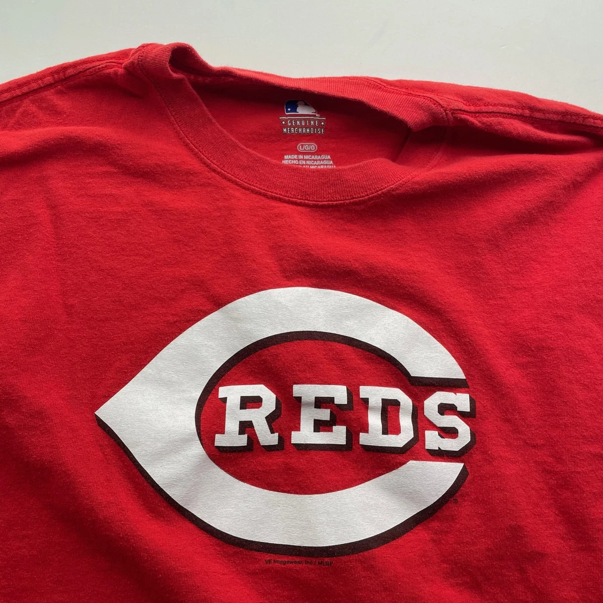 Cincinnati Reds Genuine Merchandise Men's Size Large Red T-Shirt Reds Logo