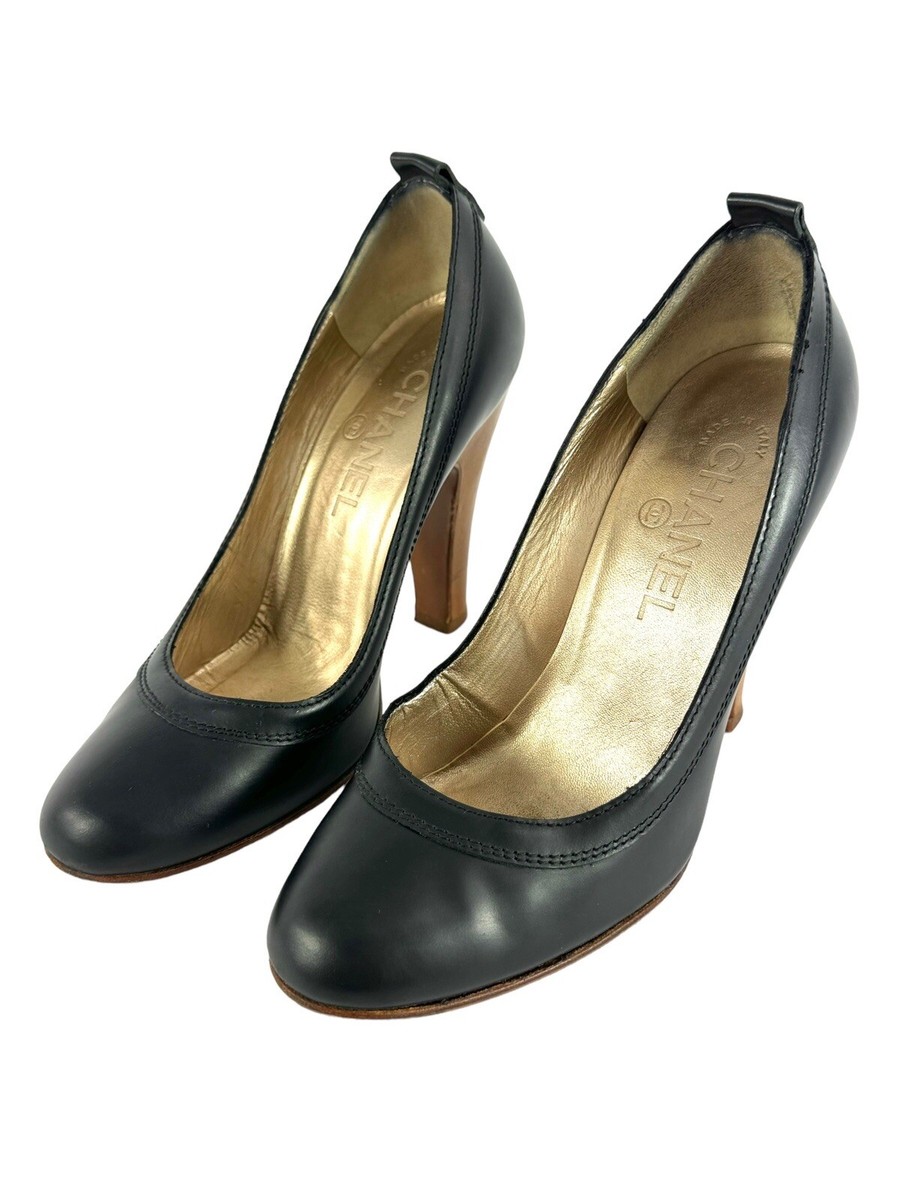 CHANEL Interlocking CC Black Leather Vintage Heeled Pumps Made in