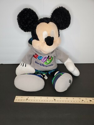 Disney World 18'' Mickey Mouse 2009 Stuffed Animal Disney Plush w Hoodie with tag