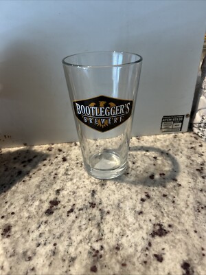 Bootlegger's Brewery Beer Pint Glass Fullerton California 16 oz Souvenir Cup C96