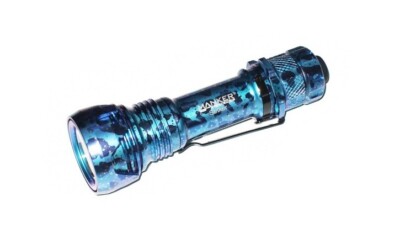 Manker Striker Titanium Limited Edition Blau USB-C Aufladen 2300 Lms LED Taschenlampe