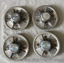 TRIUMPH SPITFIRE WHEEL CENTRES HUB CAPS