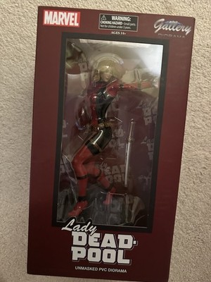 Diamond Select Toys Marvel Gallery Lady Deadpool Unmasked PVC New York Comic Con