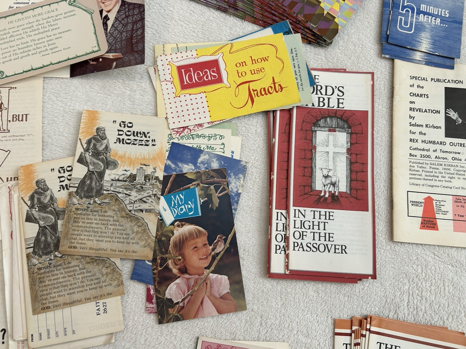 Lot of Christian Tracts church handouts mid-century brochures