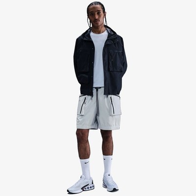 Nike Tech Super Lightweight Cargo Shorts Summit White HJ2946-121 Size Small