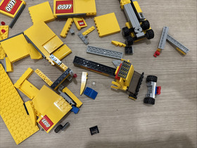 LEGO City: LEGO City Truck (3221)  Incomplete set