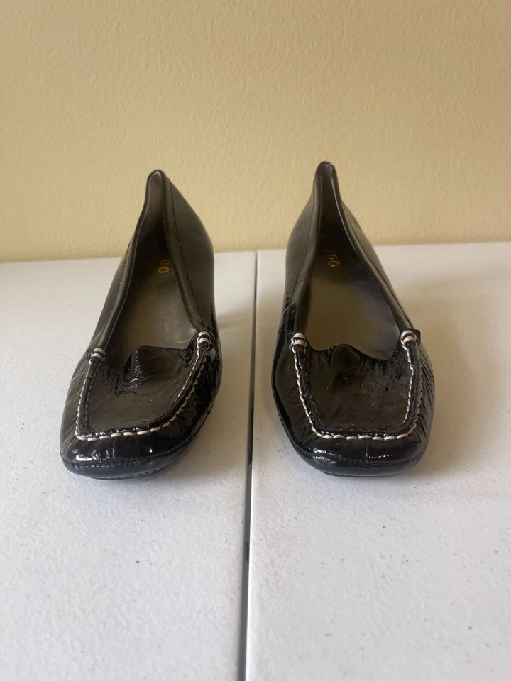 Tacones Me Too Pump para mujer 9,5 negros quizás sin cordones charol Foto 3 de 4