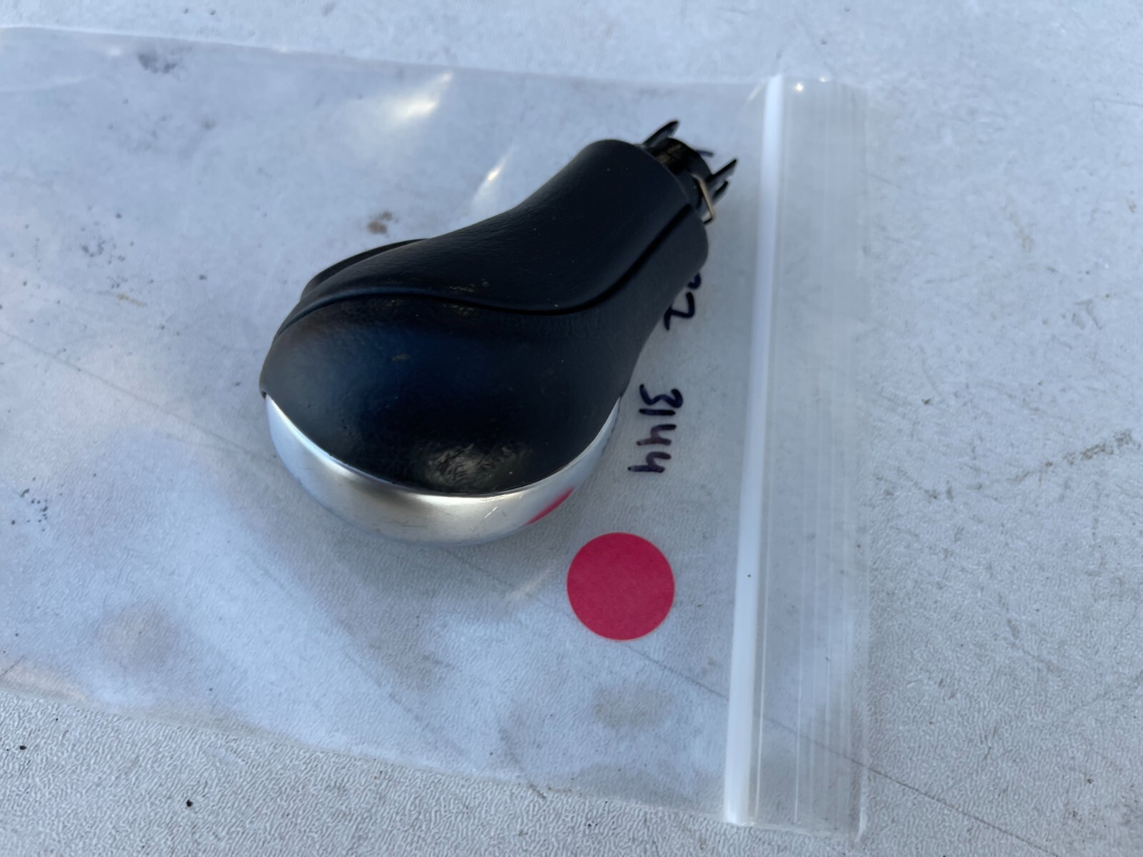 20092015 INFINITI G37 COUPE SHIFT KNOB BLACK SHIFTER KNOB 3144 OEM 09