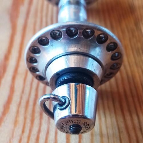 Campagnolo C-Record Hub Set - Picture 3 of 6