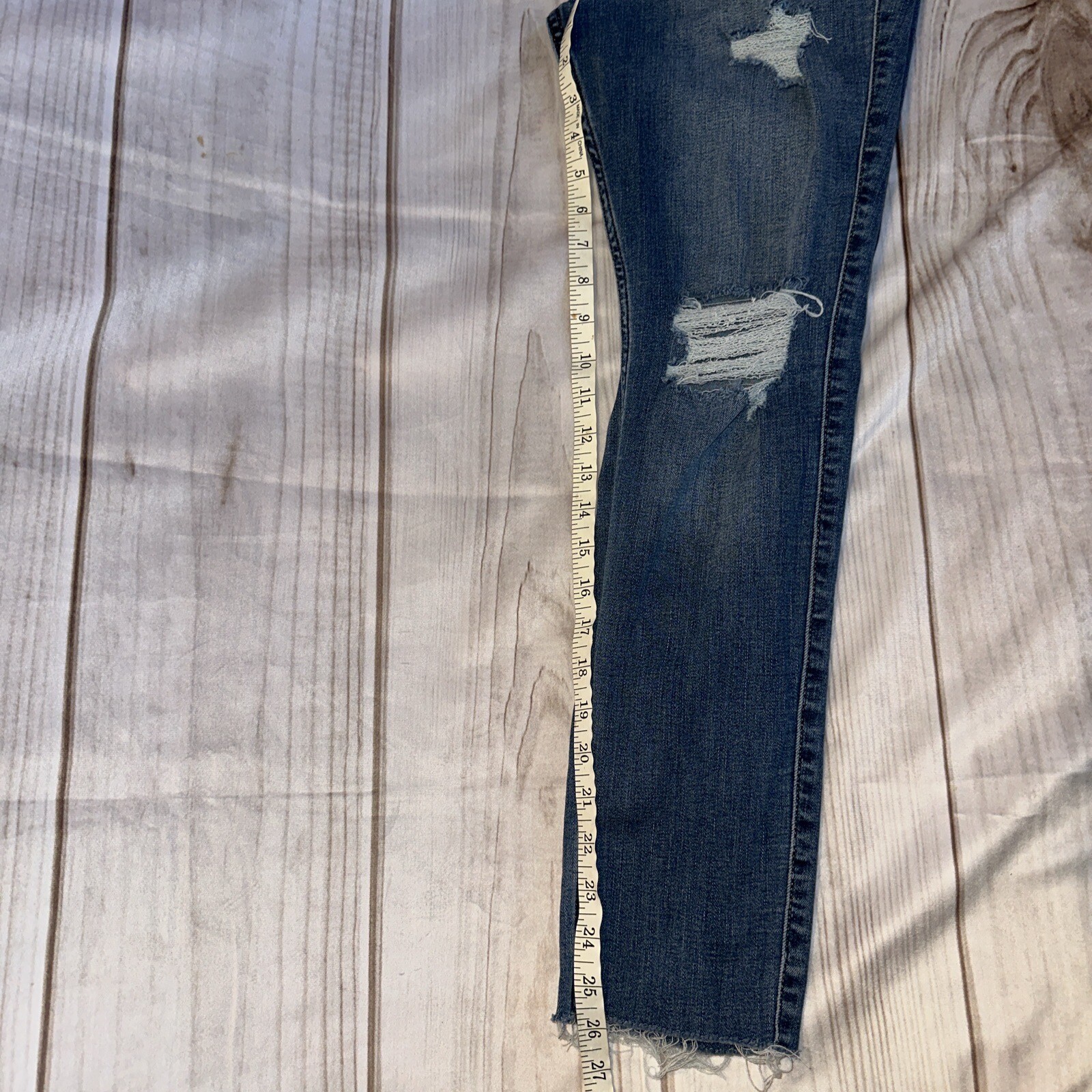 Hollister Women’s Jeans Curvy Ultra High Rise Skinny Distressed Size 7/